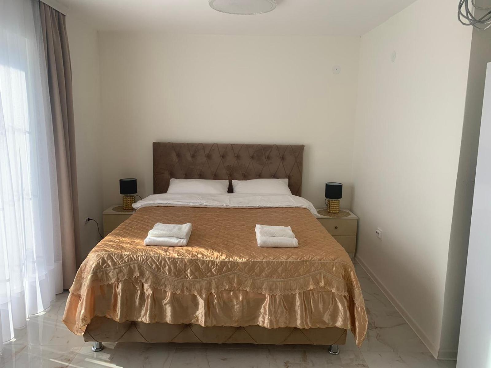 Dina Lux Apartman Jagodina Esterno foto