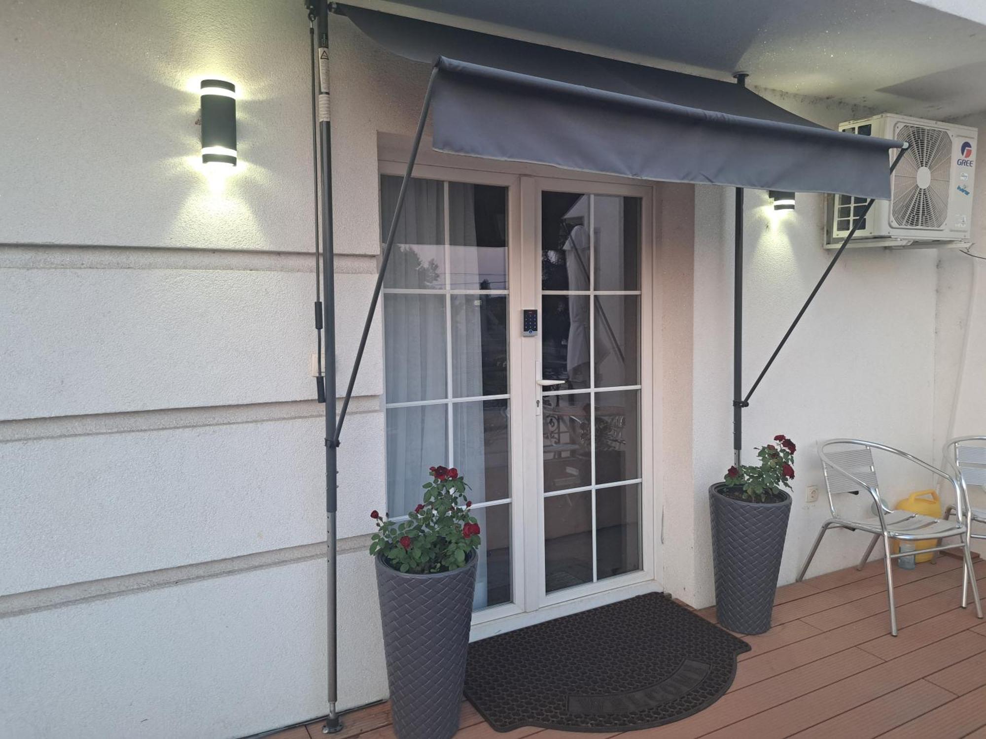 Dina Lux Apartman Jagodina Esterno foto